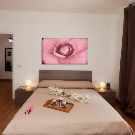 Vittoria Apartment *